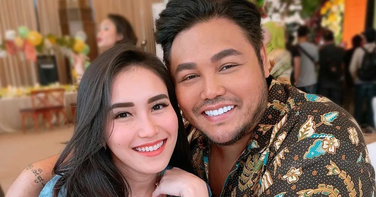 ‘Ditembak’ Ayu Ting Ting, Ivan Gunawan Nolak Karena Hal Ini