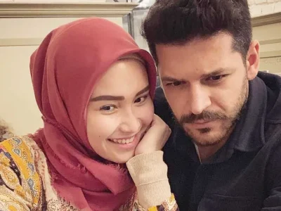 foto-ayu-ting-ting-dan-pemain elif Emre Kıvılcım 1