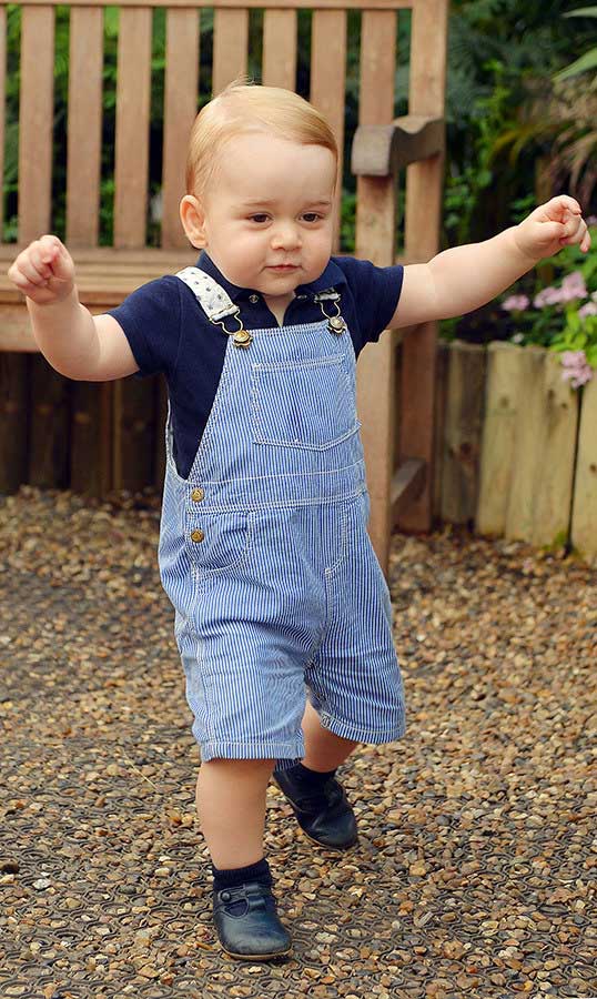 foto-ulang-tahun-pertama-pangeran george