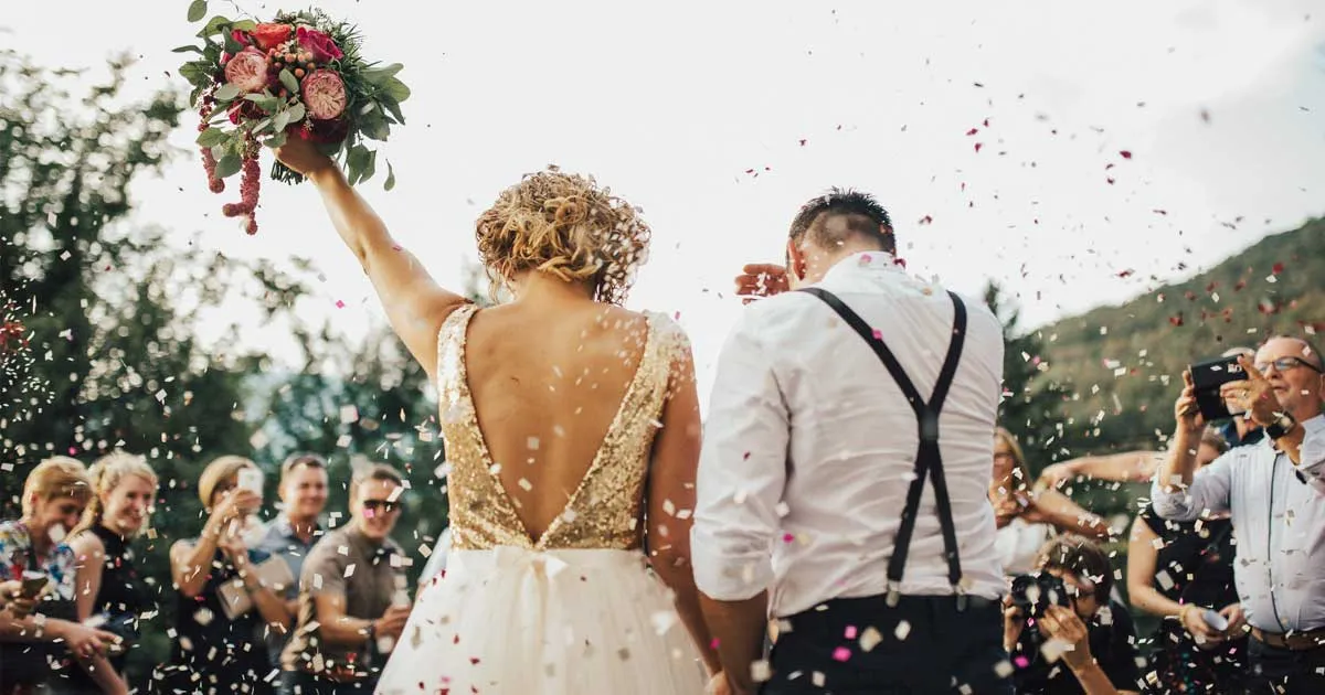 5 Jawaban Cerdas ‘Kapan Nikah?’ yang Bikin Kapok