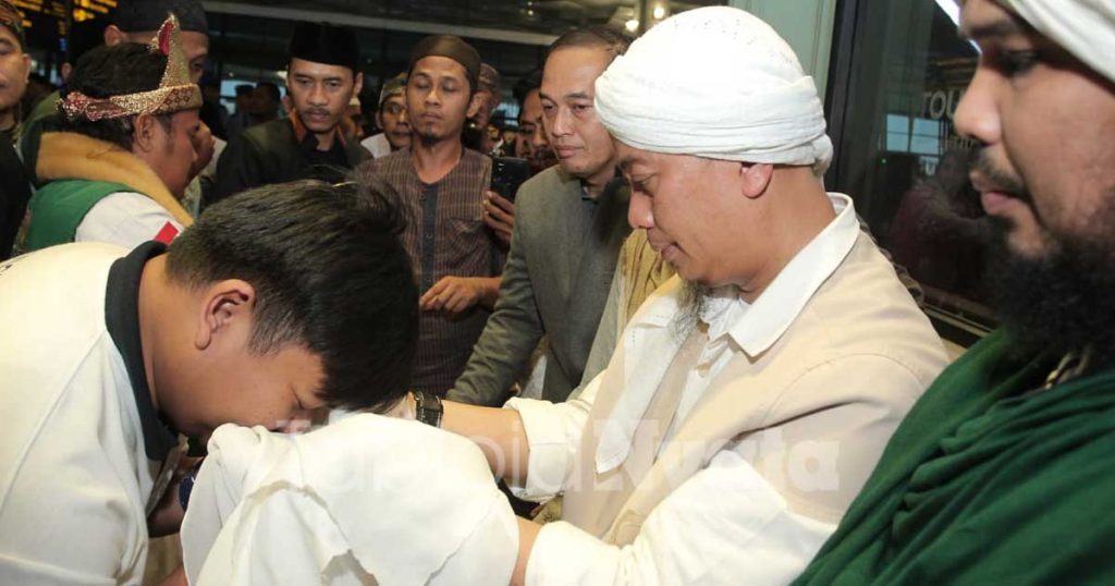 opick-punya-rambut-nabi-muhammad 1