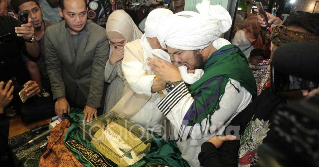 opick-punya-rambut-nabi-muhammad