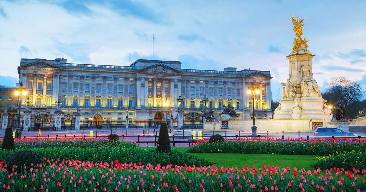 Biaya Renovasi 6 Istana Royal Family Ini Otomatis Bikin Melongo