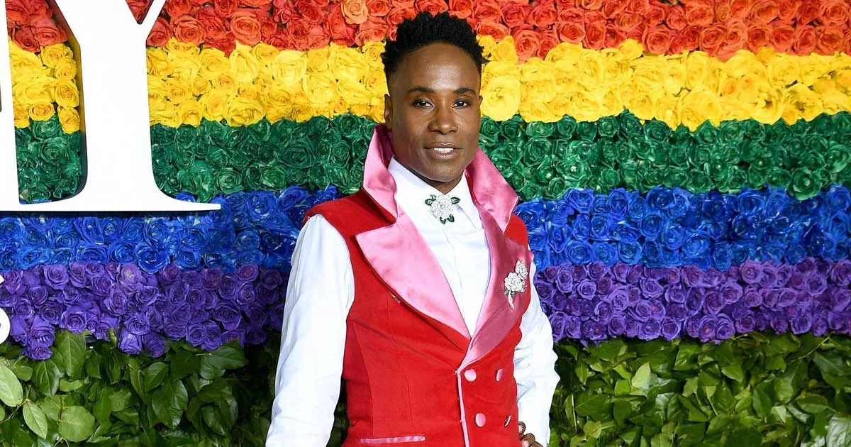 Billy Porter Lempar Protes dengan Gaun Bentuk Rahim di Tony Awards
