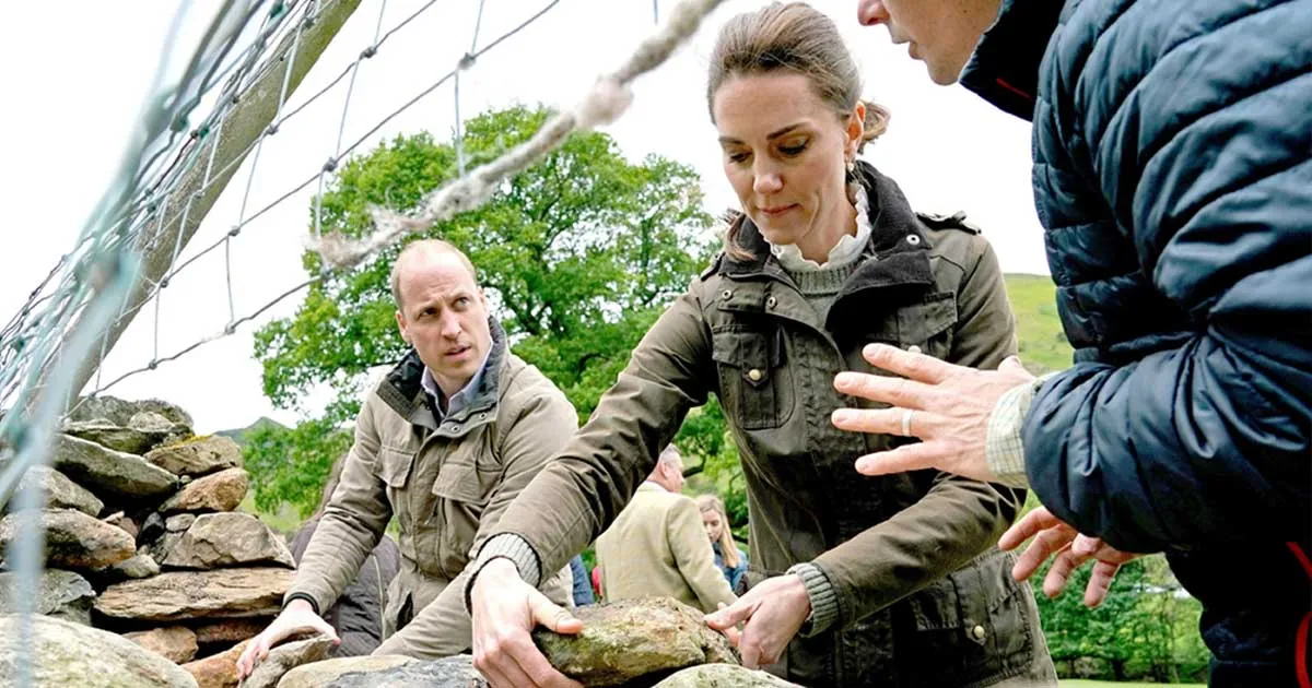 Tak Disangka Kate Middleton Jago Mencukur Bulu Domba