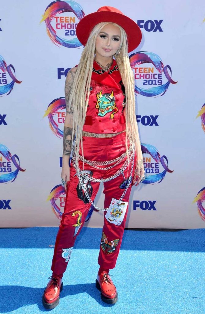 busana-terbaik-teen-choice-awards-2019-zhavia-ward