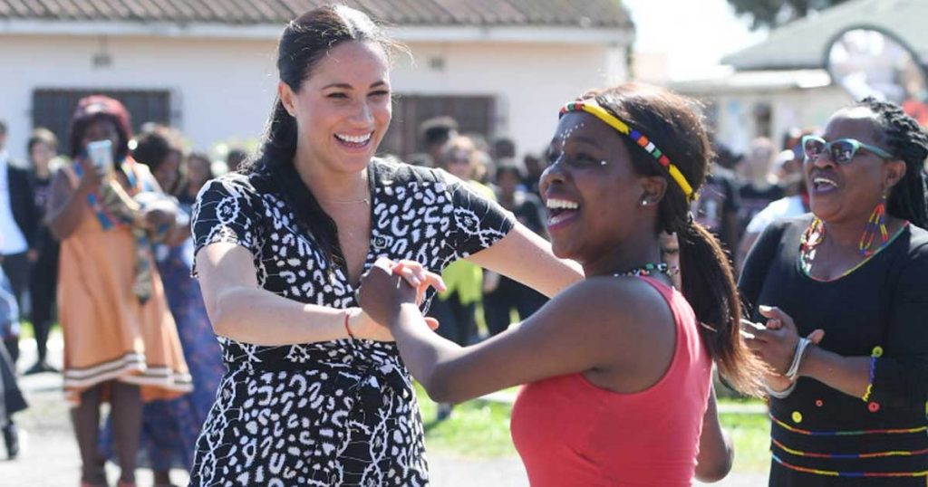 gaun-bekas-meghan-markle-1