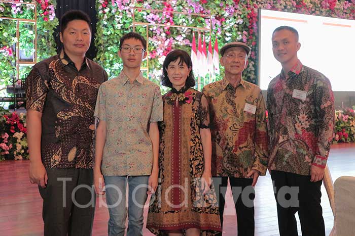 HUT PMI