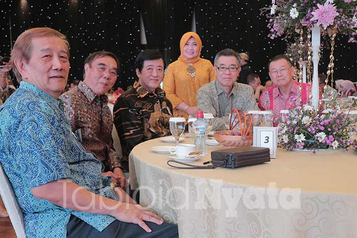 HUT PMI
