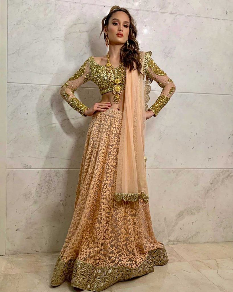 cinta-laura-lehenga