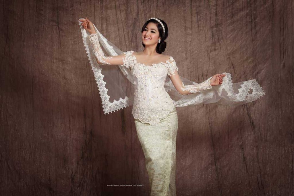 cut-syifa-kebaya