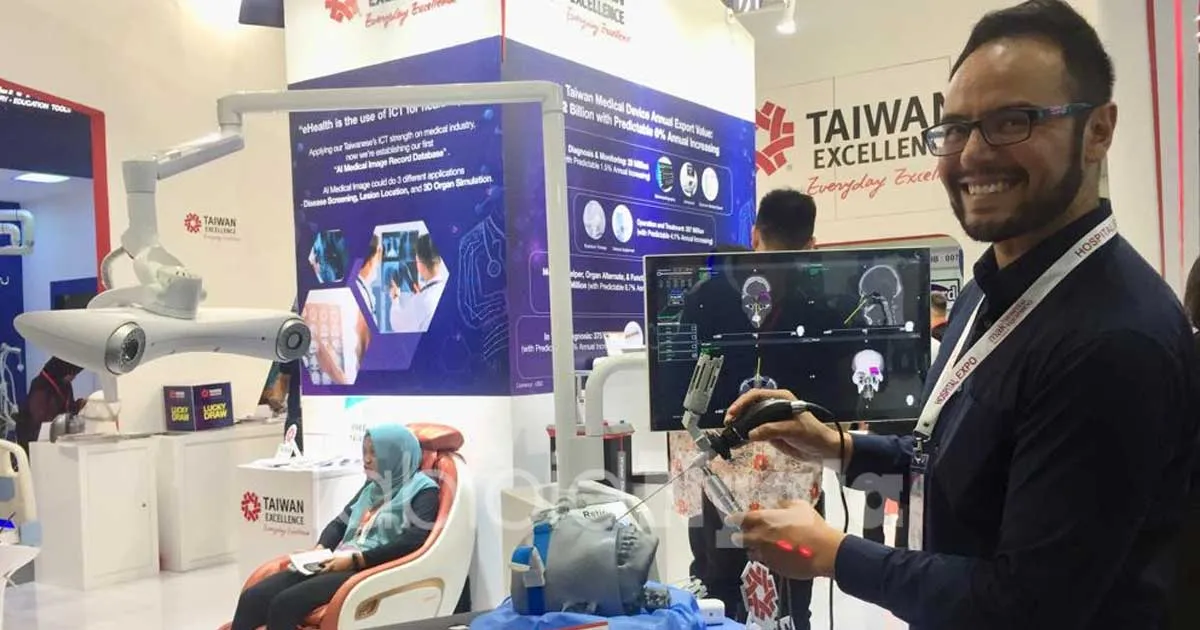 Bedah Internal Makin Tepat Sasaran dengan Sistem Retina