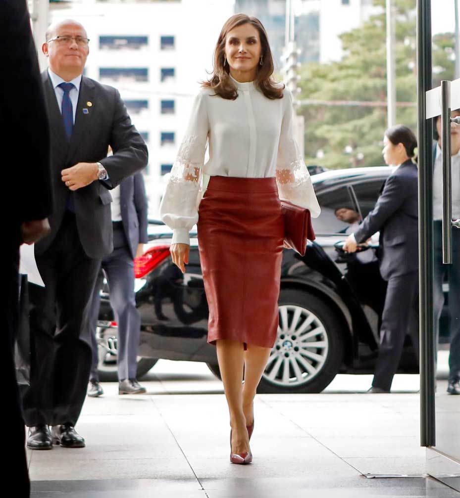 gaya-ratu-letizia spanyol seperti megyhan markle