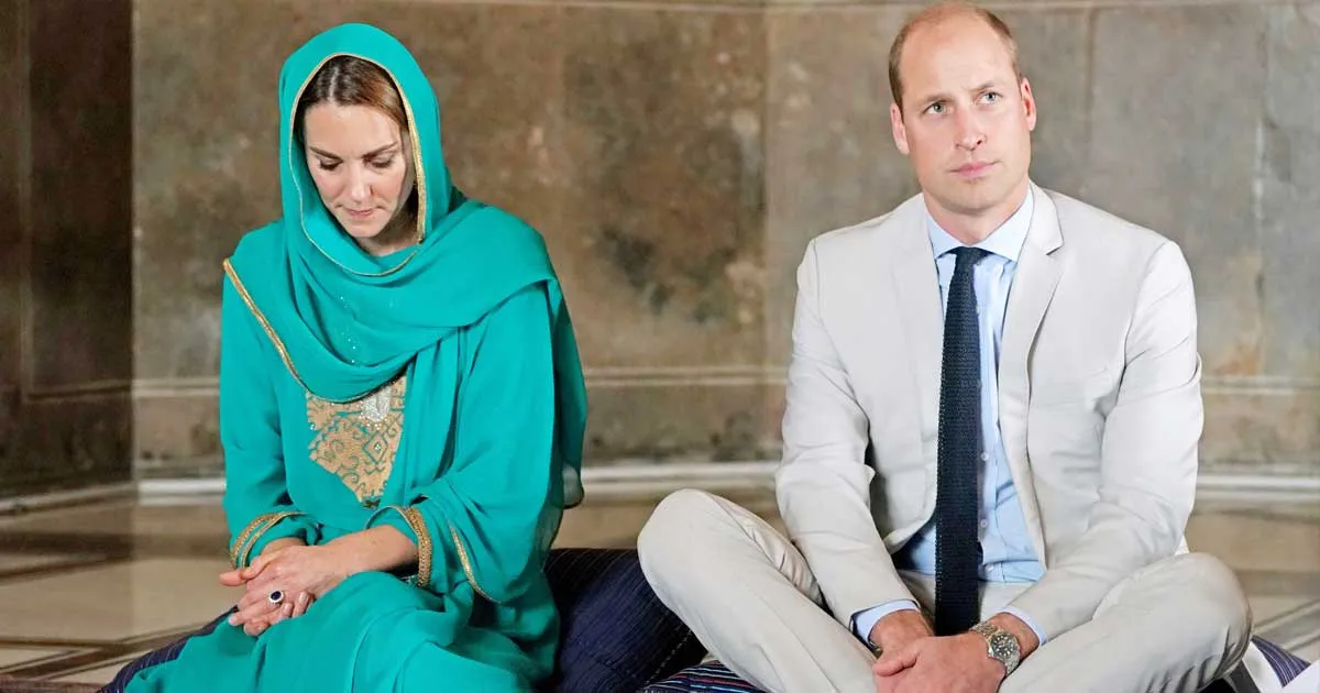 Kate Middleton Khusyuk Dengarkan Kajian di Masjid Lahore