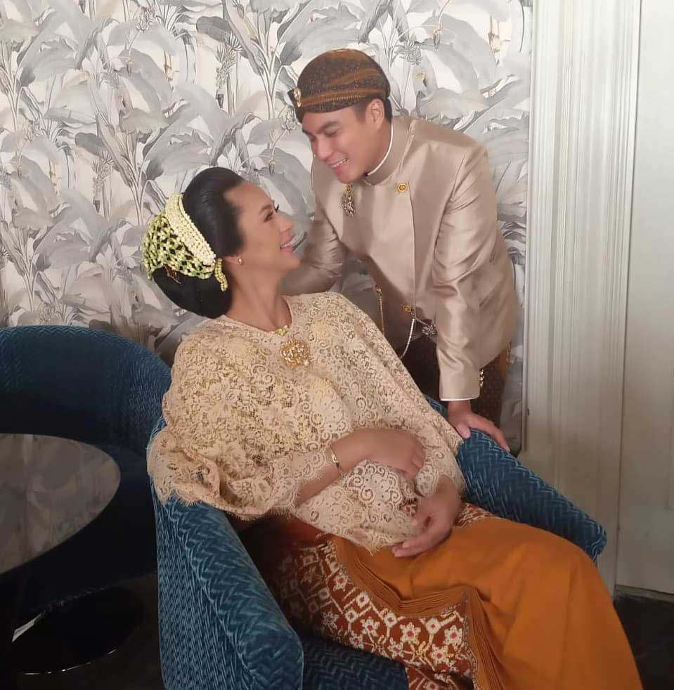 kebaya-paula-verhoeven