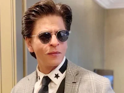 shah-rukh-khan-terbakar-di-pesta-diwali