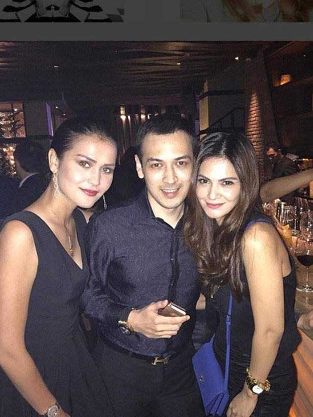 foto-mesra-richard-kevin-dan-cut-tari-2