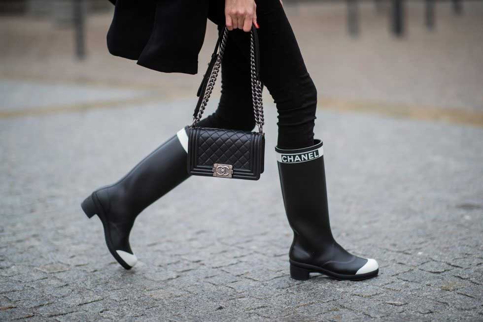 sepatu-boots-chanel