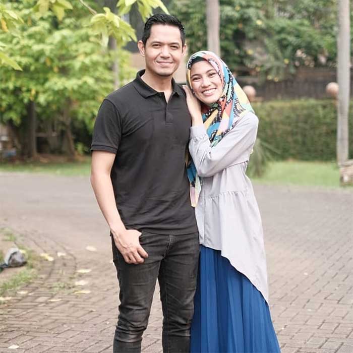 Pasangan artis beda usia