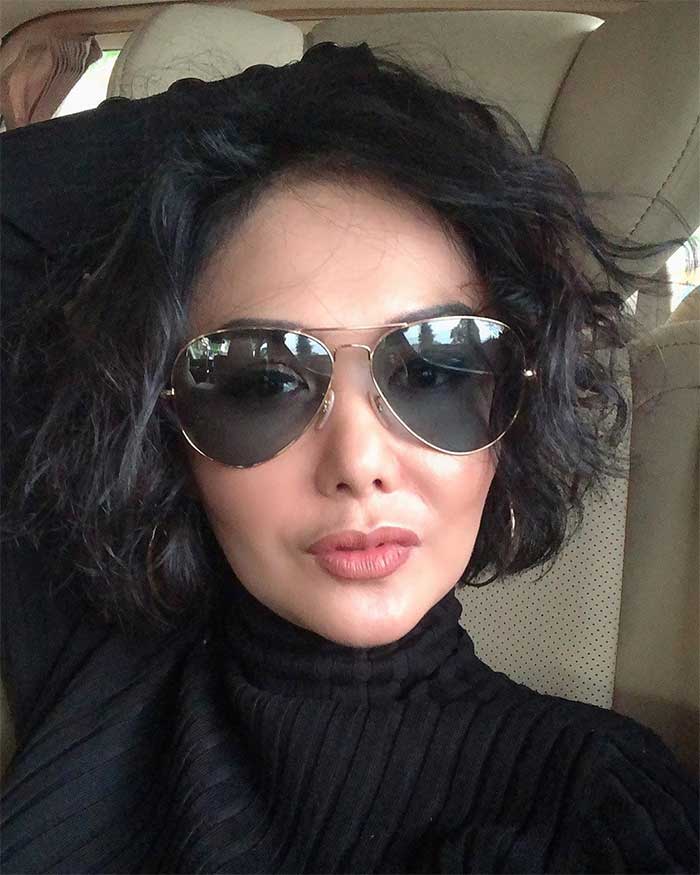 Gaya rambut Yuni Shara