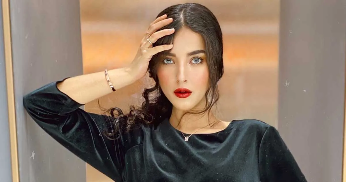 Cantiknya Tasya Farasya Berhijab bak Boneka Barbie