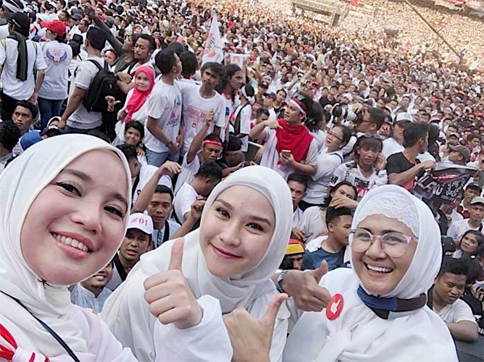 Ria Irawan meninggal