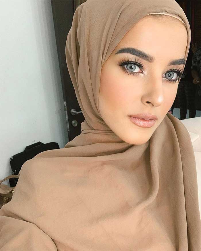 Tasya Farasya berhijab
