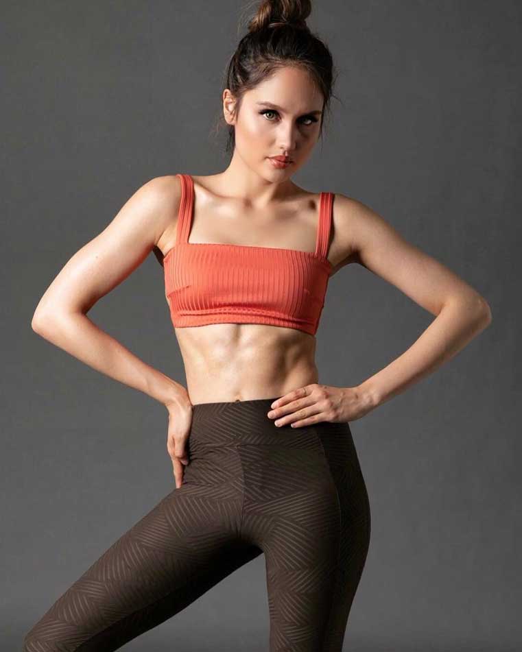 cinta-laura-baju-olahraga-6