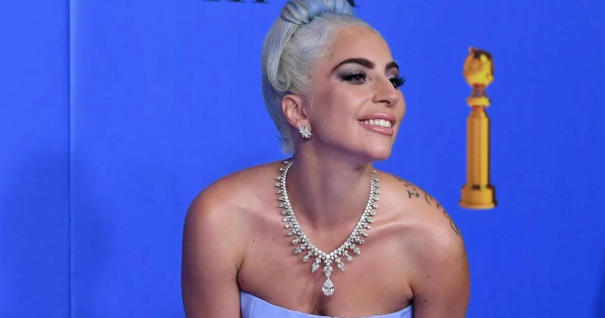 7 Perhiasan Berharga Fantastis di Golden Globe yang Gak Bakal Dilupa