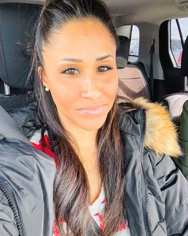 kembaran-meghan-markle-2