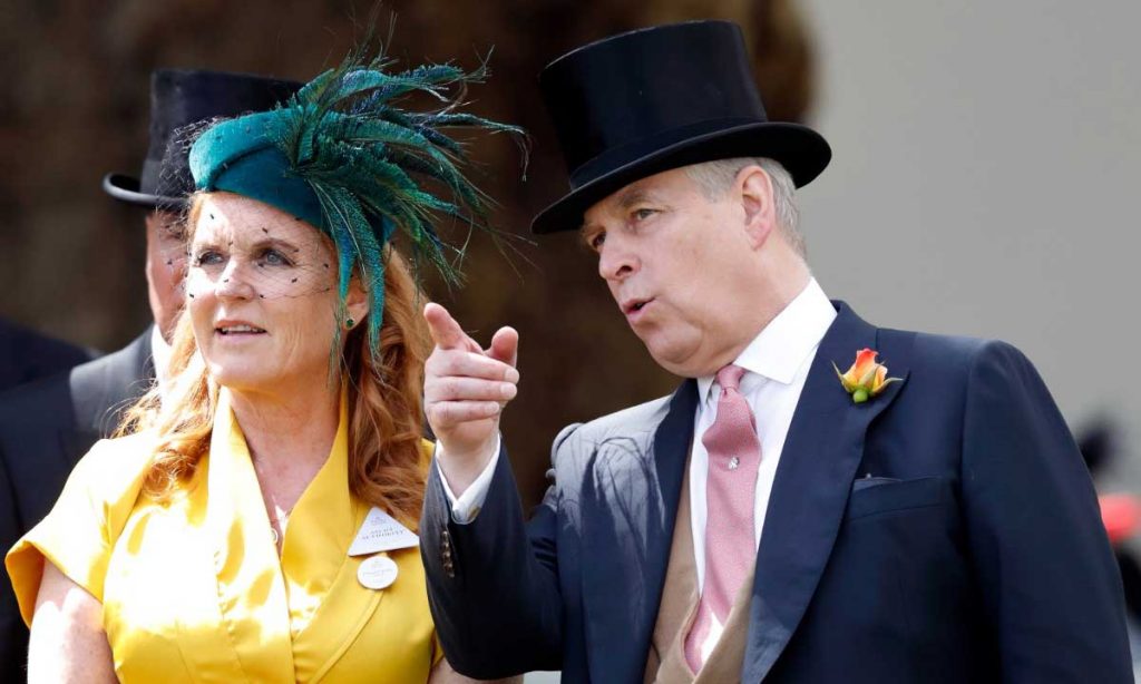 sarah-ferguson-mundur