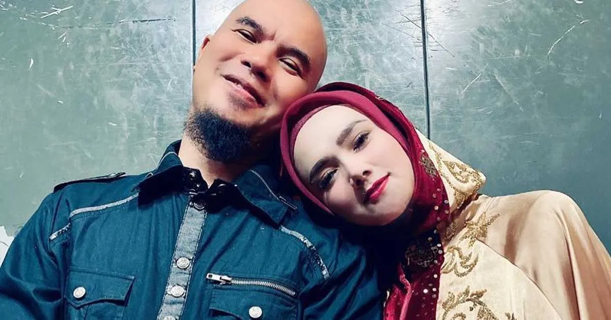 Bagikan Potret Mulan saat Hamil Safeea, Ahmad Dhani Disebut Munafik!