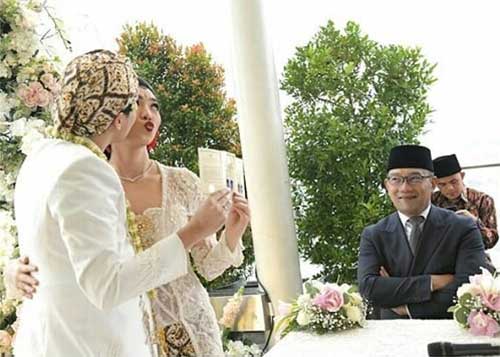 Pernikahan Isyana Sarasvati