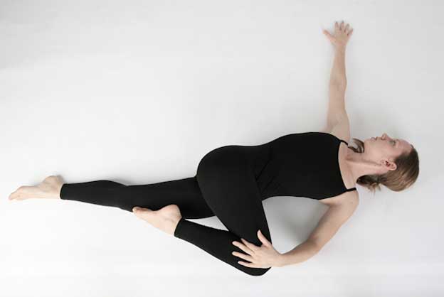 Supine-Spinal-Twist-Pose