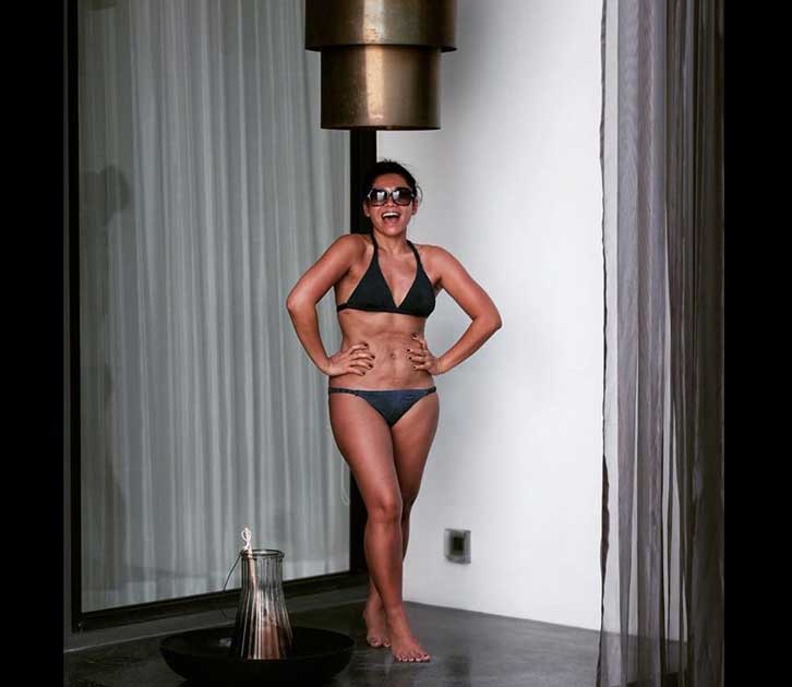 anggun-pakai-bikini