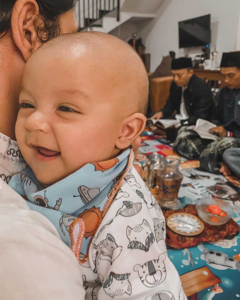 foto-anak-kimberly-ryder-lucu