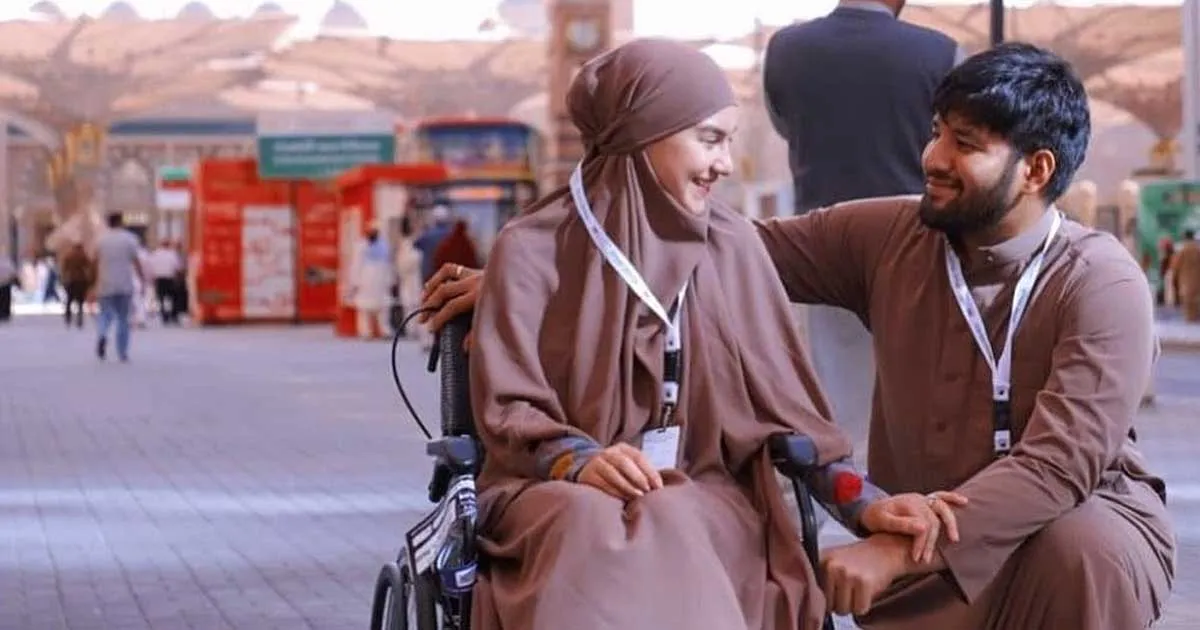 Tahu Kandungannya Lemah, Irish Bella Nekat Umrah