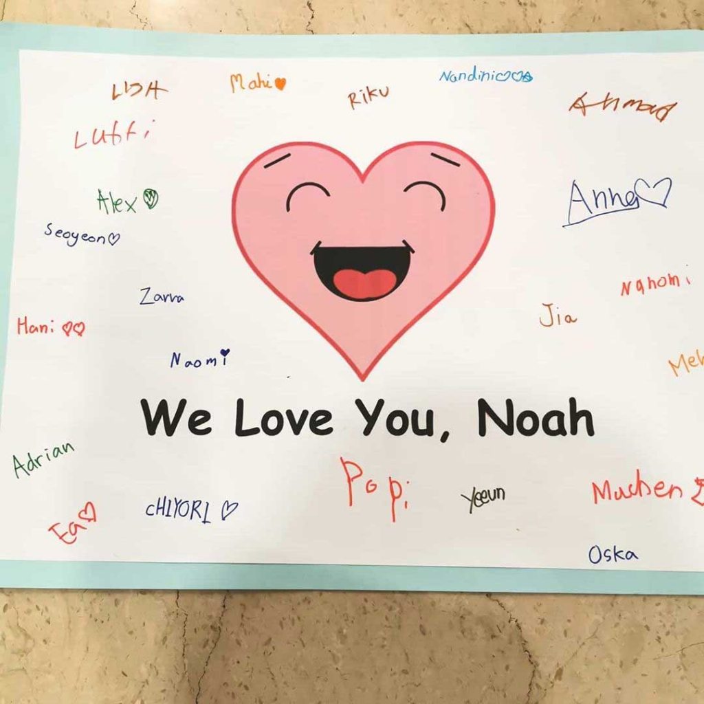 kado-teman-noah-sinclair