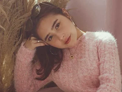 Prilly Latuconsina pole dance Prilly Latuconsina corona
