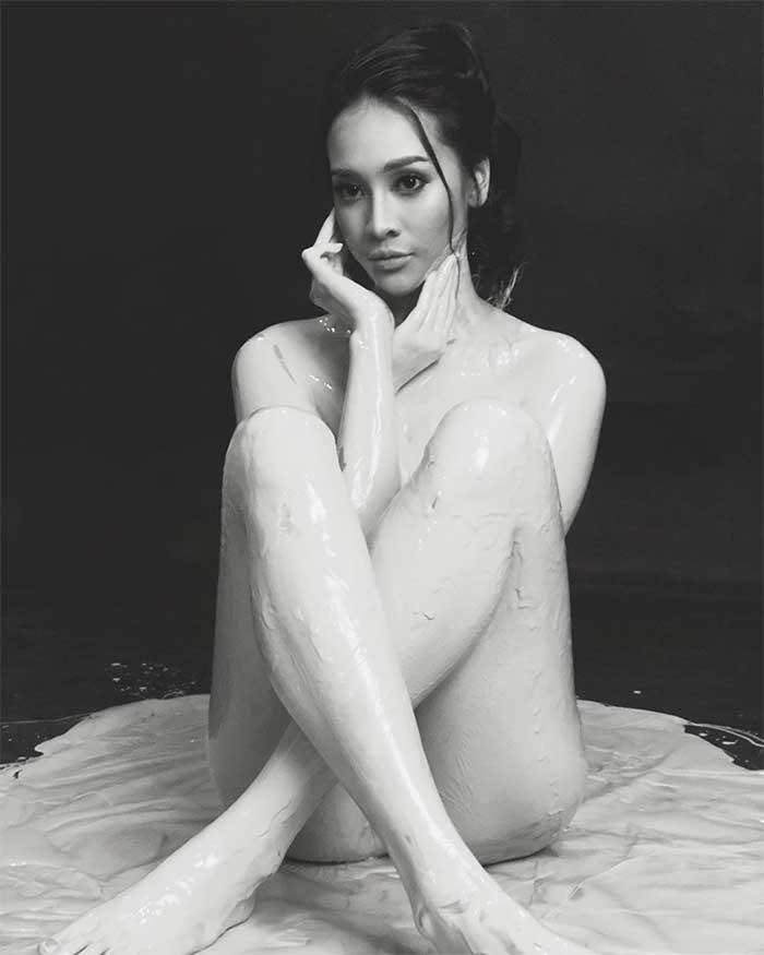 Foto seksi Anya Geraldine