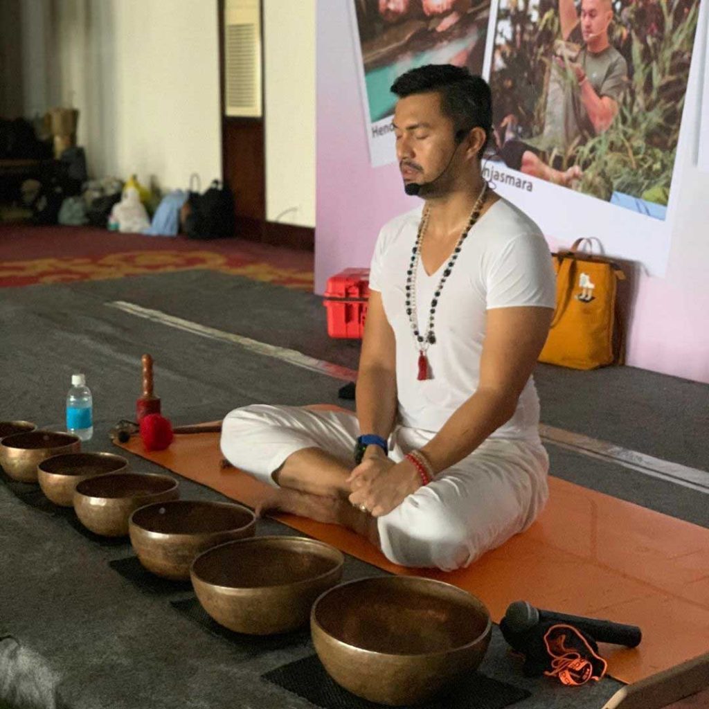 anjasmara-instruktur-yoga