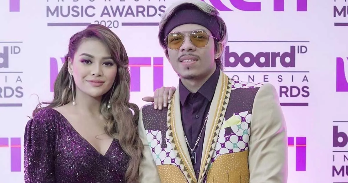 Ibu Atta Halilintar Ngeri dengan Gaya Pacaran sang Putra dan Aurel