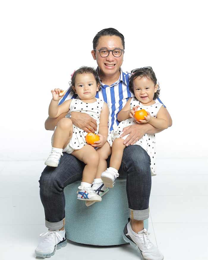 Foto anak kembar artis