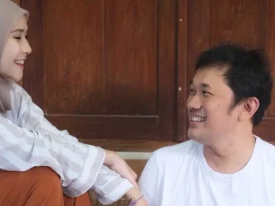 Zaskia dan Hanung Bramantyo