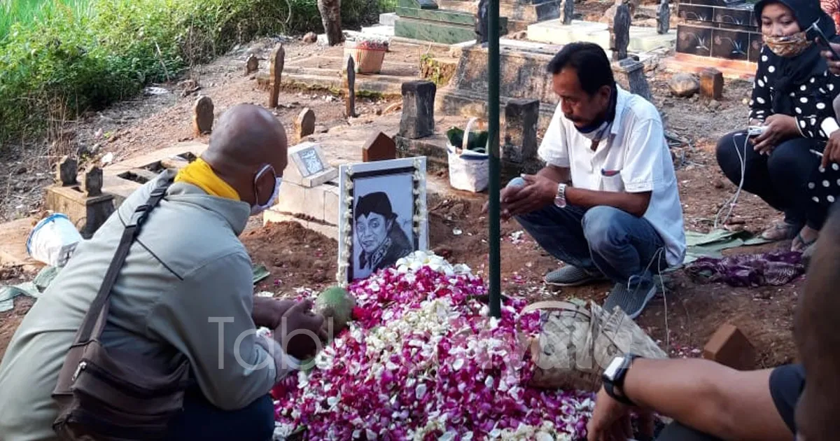 Sederhananya Peristirahatan Terakhir Sang Maestro Didi Kempot