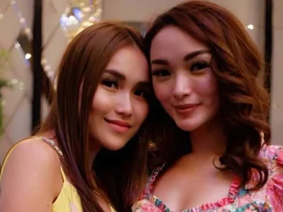 persahabatan-ayu-ting-ting-dan-zaskia-gotik-1
