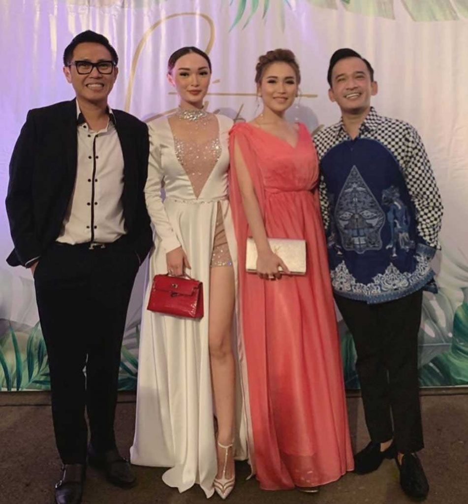 persahabatan-ayu-ting-ting-dan-zaskia-gotik