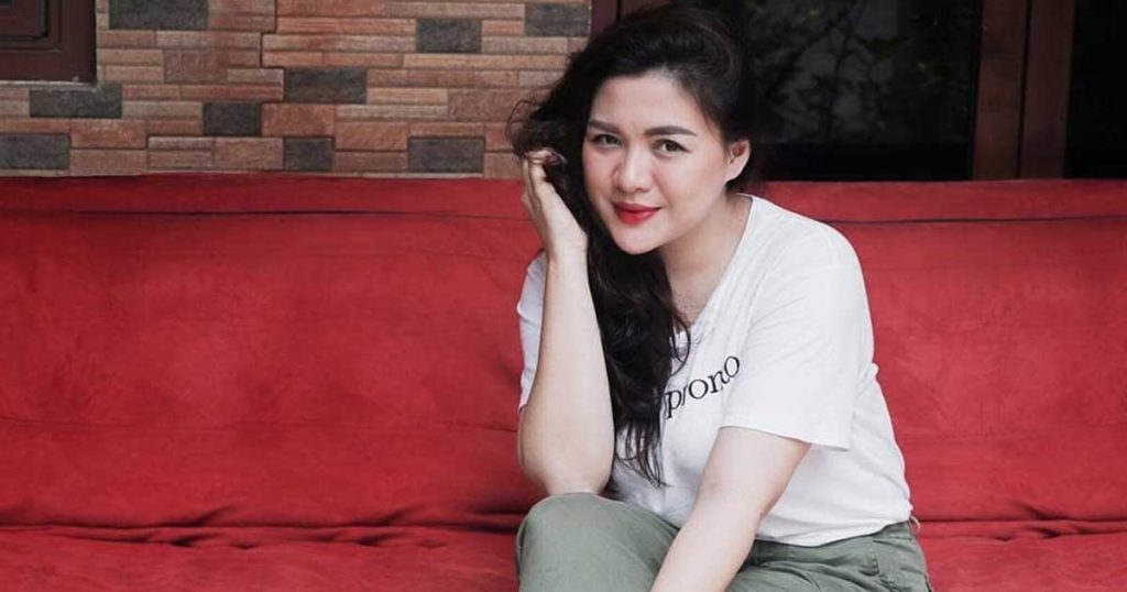 vicky-shu-pernah-kerja-di-bank
