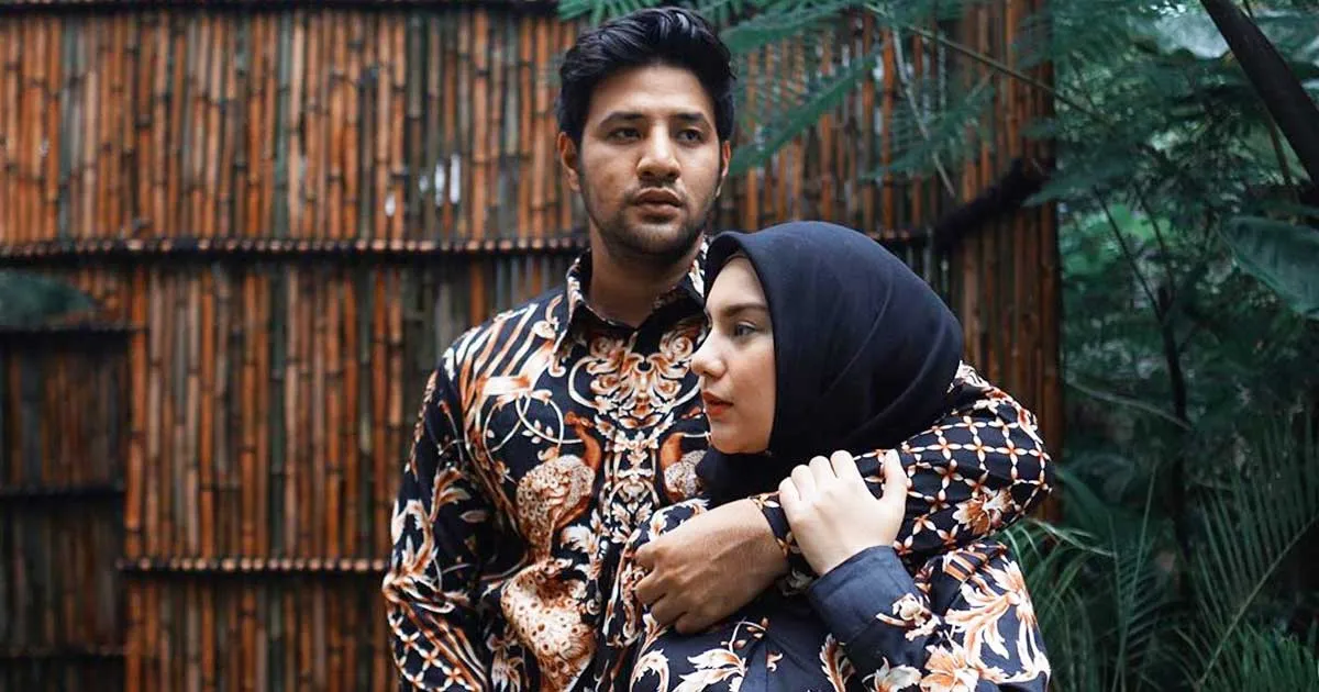 Menjelajah Rumah Tropis Minimalis Irish Bella dan Ammar Zoni