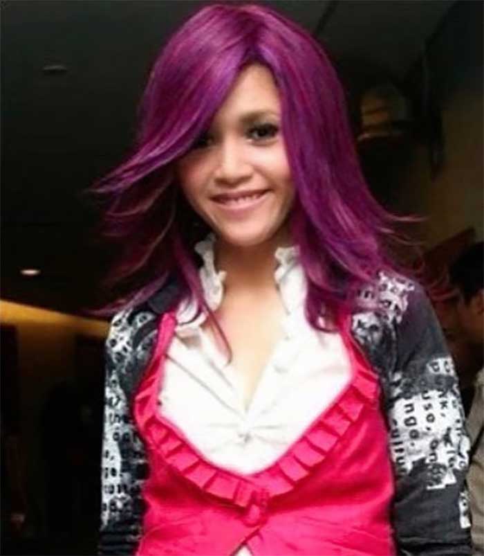 Gaya rambut Maia Estianty